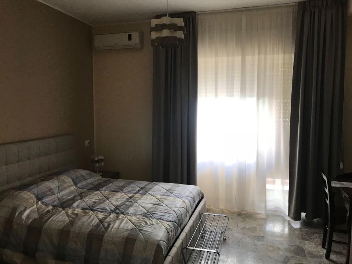 Theokritos Flat Siracusa Hotel Сиракуза Екстериор снимка